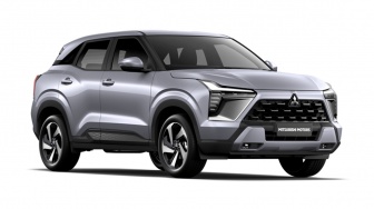 SUV Compact Bekas Mitsubishi Xforce vs Honda HR-V Mending Mana?