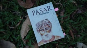 Novel Pasar Gubahan Kuntowijoyo: Menilik Kuasa di Dalam Pasar