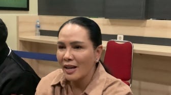 Fitri Salhuteru Jadi Saksi Meringankan Vadel Badjideh, Nikita Mirzani Kepanasan?