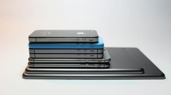 Cari iPhone yang Baterainya Awet? Cek 10 Pilihan yang Worth It Dibeli di 2025