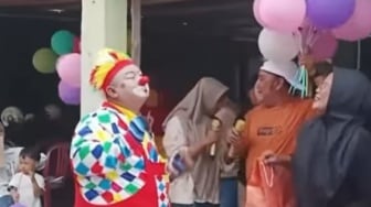 Salut! Bripka Fardiansyah, Sosok Polisi yang Peduli dan Rela Menghibur dengan Kostum Badut