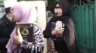 5 Fakta Viral Umi Cinta di Bekasi, Masuk Surga Pakai Infak Rp 1 Juta!
