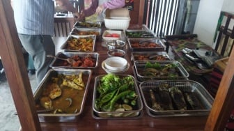 Santap Sambal Mangga dan Bebek Gurih di Dapur Makcik, Bikin Ketagihan