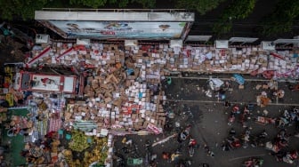 Bantuan Logistik Banjiri Kantor Bupati Pati Jelang Demo Besar-besaran