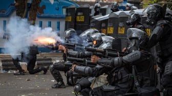 Penembakkan Gas Air Mata di Demo Pati Memakan Korban: Kenali Bahaya yang Mengintai
