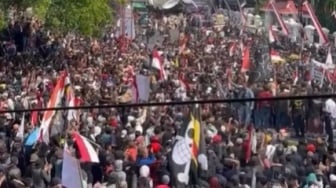 Fenomena Bendera One Piece di Demo Pati: Ketika Nakama Turun ke Jalan Melawan Kekuasaan Arogan