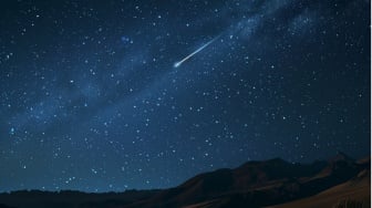 Apa itu Hujan Meteor Perseid yang Terjadi Hari Ini, 13 Agustus