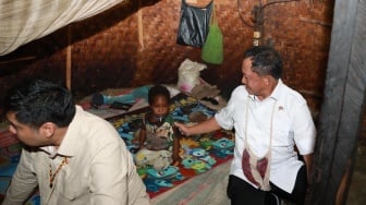 Cek Kondisi Rumah Warga, Mendagri & Menteri PKP Kawal Pembangunan di Papua Pegunungan