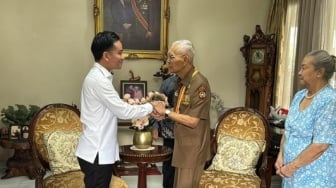 Gempar! Diam-diam Temui Try Sutrisno, Taktik Gibran Redupkan Isu Pemakzulan?