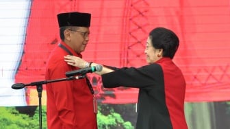 Cerita Sebelum Hasto Dilantik Kembali Jadi Sekjen PDIP, Jawaban Megawati Bikin Semua Tersenyum