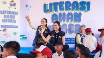 BRI Peduli Tingkatkan Literasi Anak Negeri di SD Negeri (SDN) 1 Malaka Pada Momen HUT RI