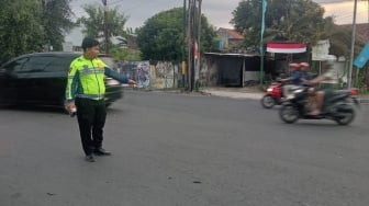 Honda Jazz Hantam Motor di Bugisan: 2 Nyawa Melayang! Pengemudi Belum Jadi Tersangka, Kenapa?