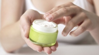 4 Pelembab Korea Berbahan Hyaluronic Acid, Efektif Menghidrasi Kulit Kering