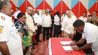 Wamendagri Ribka Harapkan Pemberdayaan OAP Bisa Didorong Lewat Pembangunan 2.200 Unit Rumah