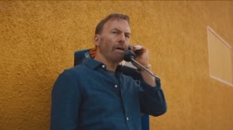 Lebih dari Sekadar Film Action, Nobody 2 Buktikan Bob Odenkirk Jadi Ikon Laga Baru