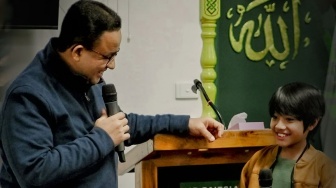 Bocah SD Tanya Anies Baswedan Cara Jadi Presiden Jujur, Jawabannya Bikin Gibran Kalah Telak
