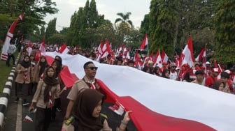 Lautan Merah Putih Sepanjang 600 Meter Guncang Bogor, 8.500 Warga Tumpah Ruah di Kirab Kebangsaan