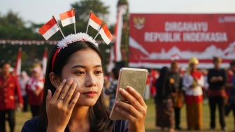 5 Bedak Padat yang Bagus dan Tahan Lama agar Makeup Cetar Terus saat Acara 17-an