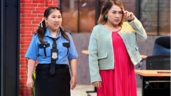 Kaki Kiky Saputri Diinjak Mpok Alpa Biar Ketularan Hamil, Kini Jadi Kenangan Haru