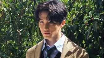 Biar Look Makin Trendy! 5 Inspirasi Hairstyle Mark NCT yang Wajib Dicoba