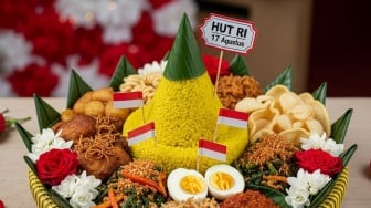 Potong Tumpeng dari Bagian Puncaknya Itu Keliru, Begini Etika yang Tepat