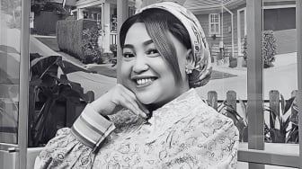 Selain Mpok Alpa, 5 Artis Ini Juga Meninggal Dunia karena Kanker Payudara