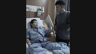 Momen Terakhir Mpok Alpa, Warganet Salfok Daun Telinga Sang Komedian Sudah Layu