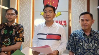 Mantan Bupati Lampung Timur Segera Disidang Korupsi Gerbang Rumah Jabatan