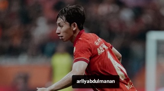 Akses Nonton Gratis Persis Solo vs Persija Jakarta 16 Agustus 2025