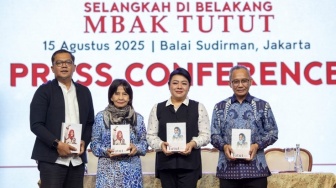 Peluncuran Buku Selangkah di Belakang Mbak Tutut, Melihat Dinamika Kemajuan dan Persoalan Bangsa