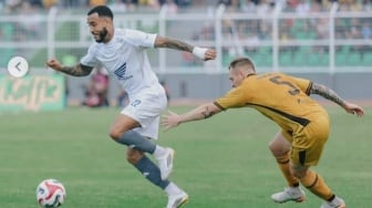 Laga Panas Diwarnai Kartu Merah, Bhayangkara FC Ditahan PSM Makassar