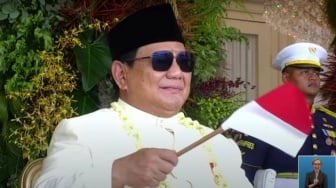 Makna Baju Adat Demang Putih Gading Prabowo pada HUT RI ke-80, Simbol Kekuatan?
