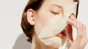4 Sheet Mask Calendula, Solusi Praktis Menenangkan Kulit yang Mudah Iritasi