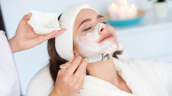 Apa Skincare yang Tidak Boleh Dipakai setelah Eksfoliasi? Ini Penjelasannya