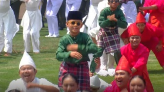 Rayyan 'Aura Farming' Joget Pacu Jalur di Istana, Prabowo Hingga Letkol Teddy Asyik Ikut Bergoyang