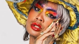 Sosok Raja Gemini Sang Drag Queen: Berdarah Minangkabau, Anak dari Adik Tiri Buya Hamka