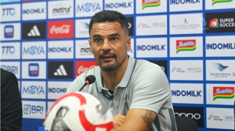 BRI Super League: Carlos Pena Buka Suara soal Debut Perdana Hokky Caraka