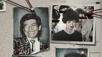 Sinopsis The Echoes of Survivors, Dokumenter Baru Bahas Sekte Agama