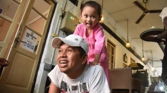Hyang Sukma Ayu Anak Dedi Mulyadi Umur Berapa? Adabnya saat Upacara HUT RI Banjir Pujian