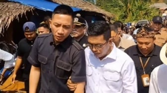 Viral Amuk Bupati Lebak: Jalan Desa Hancur, Kadesnya Pakai Pajero