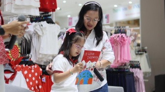 Karya Vanessa, Anak Down Syndrome yang Dijadikan Koleksi Fashion: Ubah Stigma Jadi Inspirasi