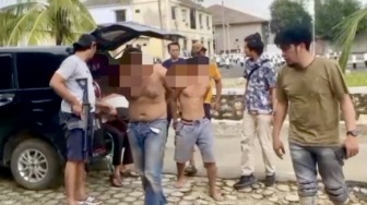 Sarang Narkoba Komering Putih Digerebek: Polisi Bakar 'Gubuk Sabu'