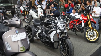 OTT Wamenaker Noel, KPK Sita 22 Kendaran Mewah