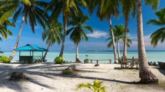5 Pantai Tercantik di Indonesia selain Pink Beach Taman Nasional Komodo, Tak Kalah Memukau