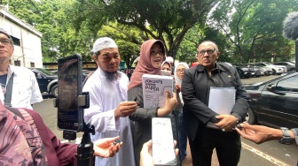 Seret Inisial AA dan FA, dr. Tifa Klaim Kantongi Bukti Upaya Pembujukan RJ di Kasus Ijazah Jokowi!