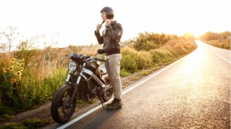 Modal Dana 15 Juta Bisa Beli Motor Apa? Ini Opsi Lengkap dari Matic hingga Sport!