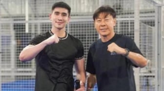 Padel Jadi Ajang Gaul Baru Politisi DPR, dari Uya Kuya sampai Verrell Bramasta