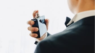 Rahasia Wangi Seharian, Ini 7 Cara Memakai Parfum dengan Benar agar Tahan Lama