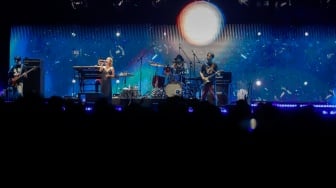 Grup Musik Do As Infinity saat tampil di Konser LaLaLa Festival 2025 di Jiexpo Kemayoran, Jakarta, Sabtu (23/8/2025). [Suara.com/Alfian Winanto]