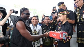 Bertemu Langsung, Rapper Melly Mike Kasih Dikha 'Aura Farming' Game Nintendo